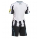 Newcastle United Kotipaita Lapsille 2025-26 Lyhythihainen (+ Lyhyet housut)
